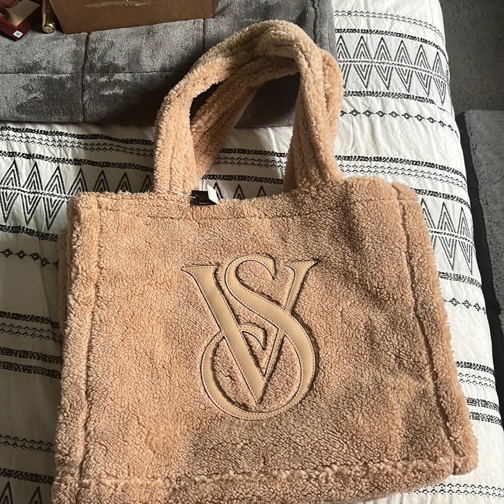 VICTORIA'S SECRET Plush Fleece Tote